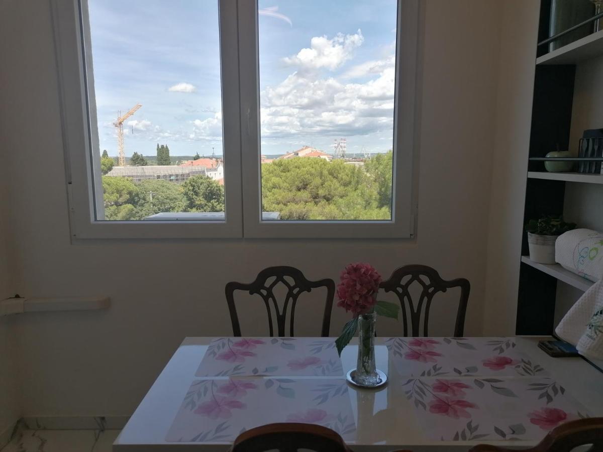 Lungomare 4 You Pula Eksteriør billede